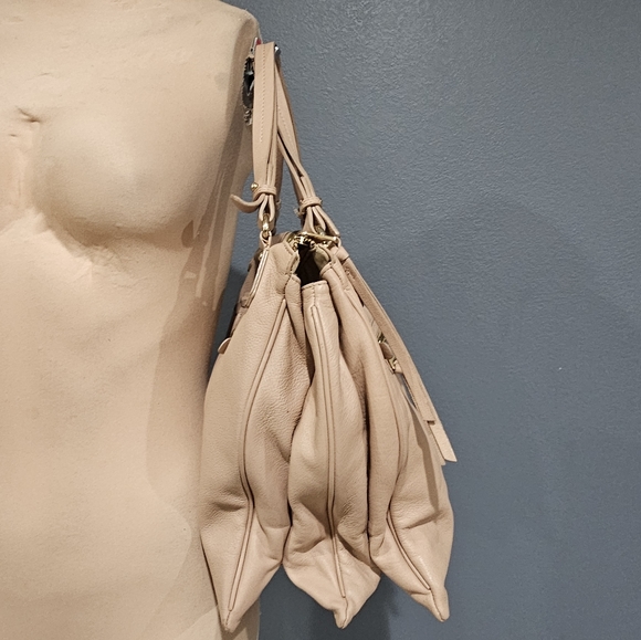 I MALATESTA Blush Nude Triple Compartment Leather Satchel Purse - Picture 5 of 12